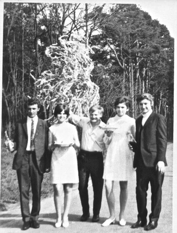 zleva-Jaroslav Bartoník, Jaroslava Málková (Kurková), Václav Novák ze Křenku, Stanislava Kunartová, bratr Josef Kunart